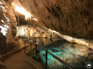 Jezioro podziemne w Fantasy Cave, Bermudy