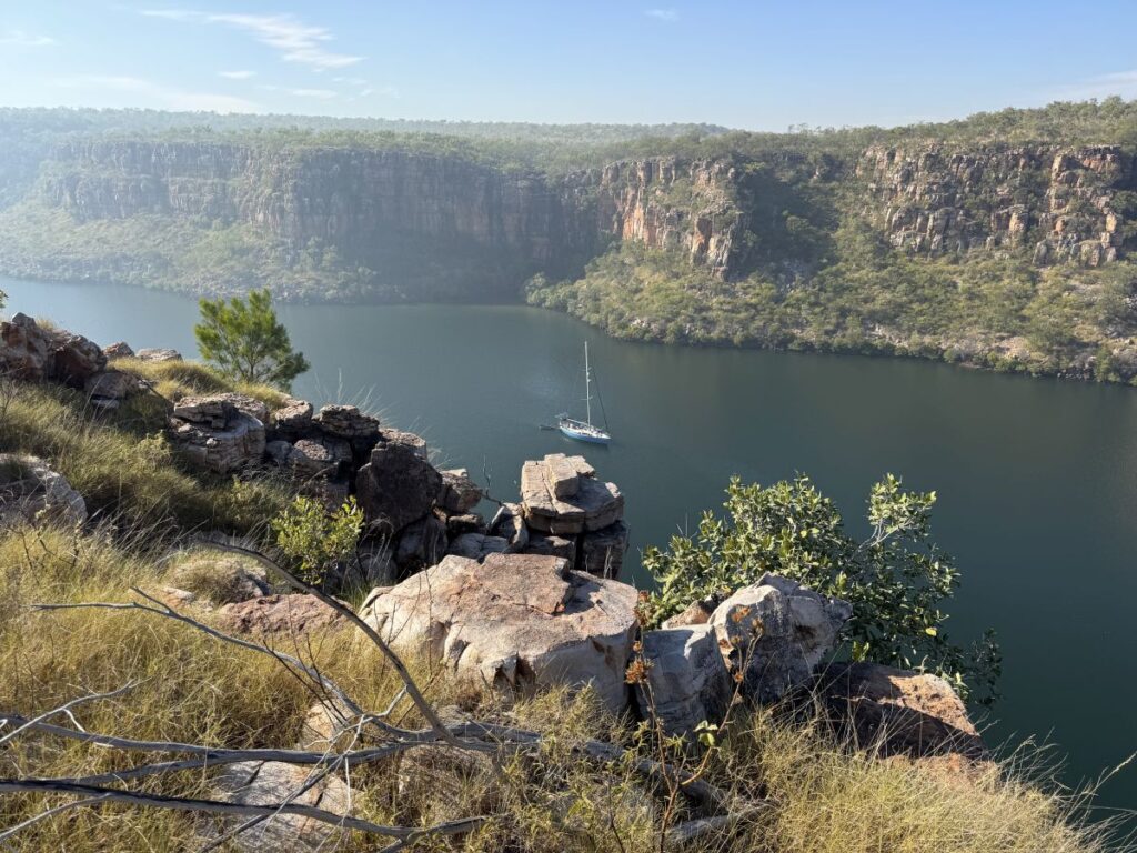 jacht Crystal na rzece, Wybrzeże Kimberley